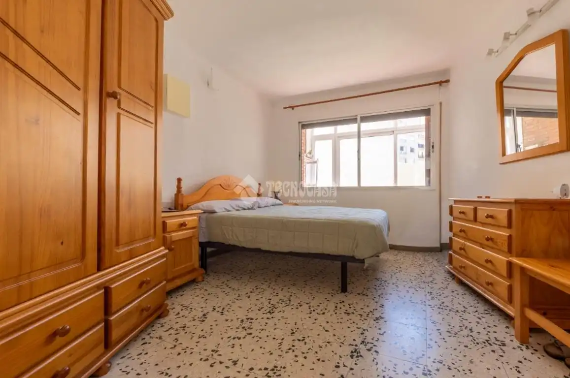 Habitación de Estudio en venta en Tarragona con Calefacción y Balcón