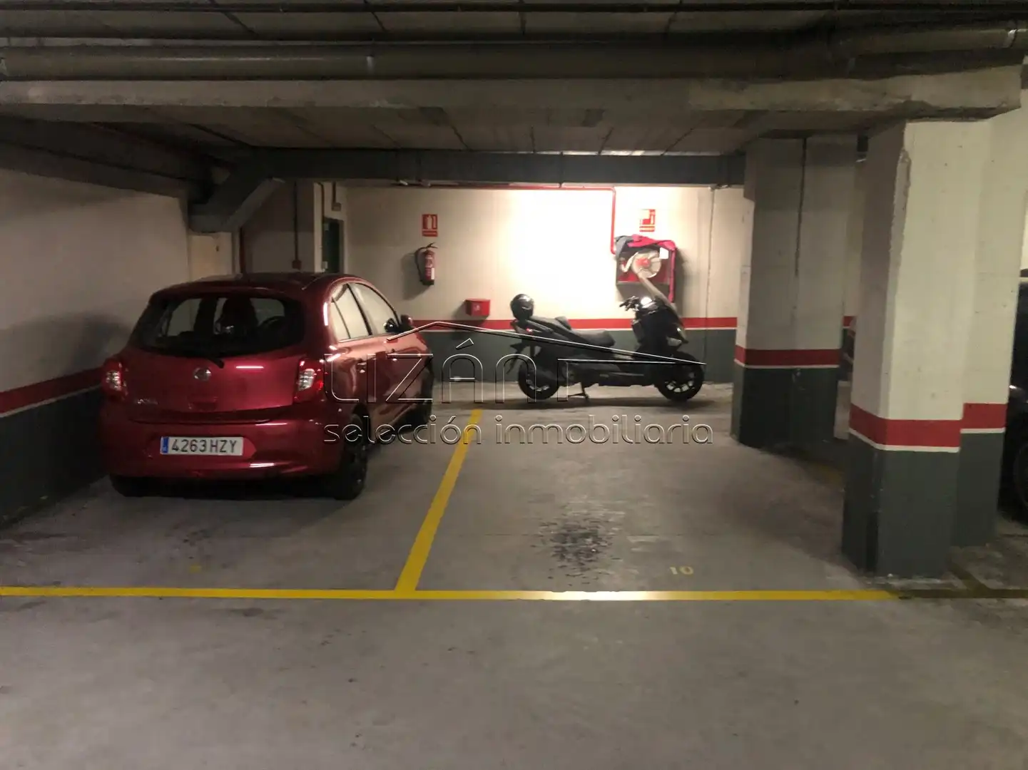 Parking of Flat for rent in Oviedo   with Heating, Parquet flooring and Storage room