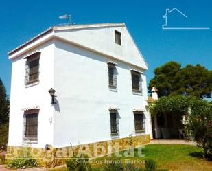 Vista exterior de Casa o xalet en venda en Paterna amb Aire condicionat, Calefacció i Jardí privat