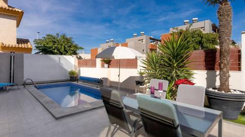 Foto 2 de Casa o xalet en venda a Calle Maria San Gil Noain, 5, Parque Acuático - Sector 25, Alicante