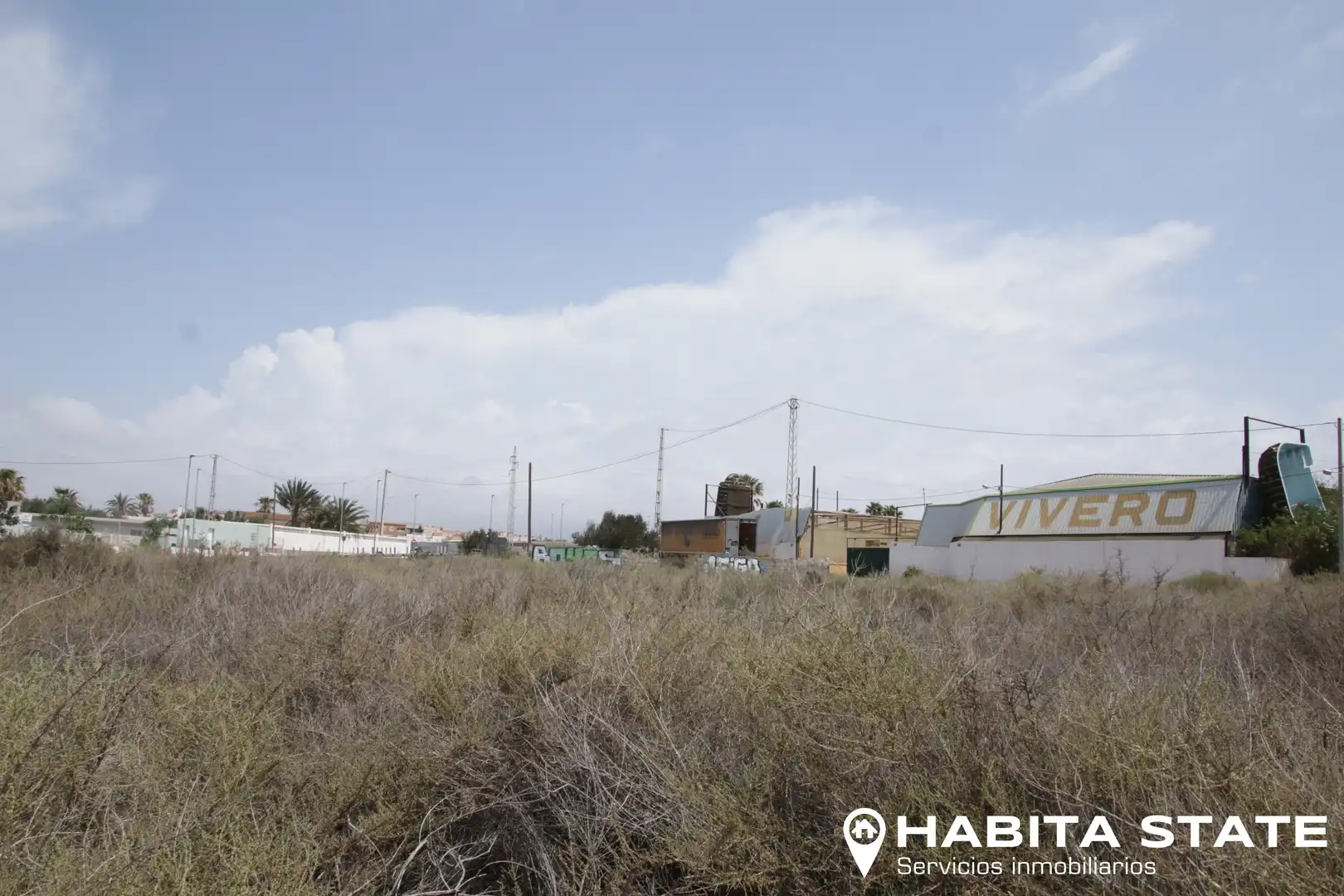 Terreno en venta en Almería
