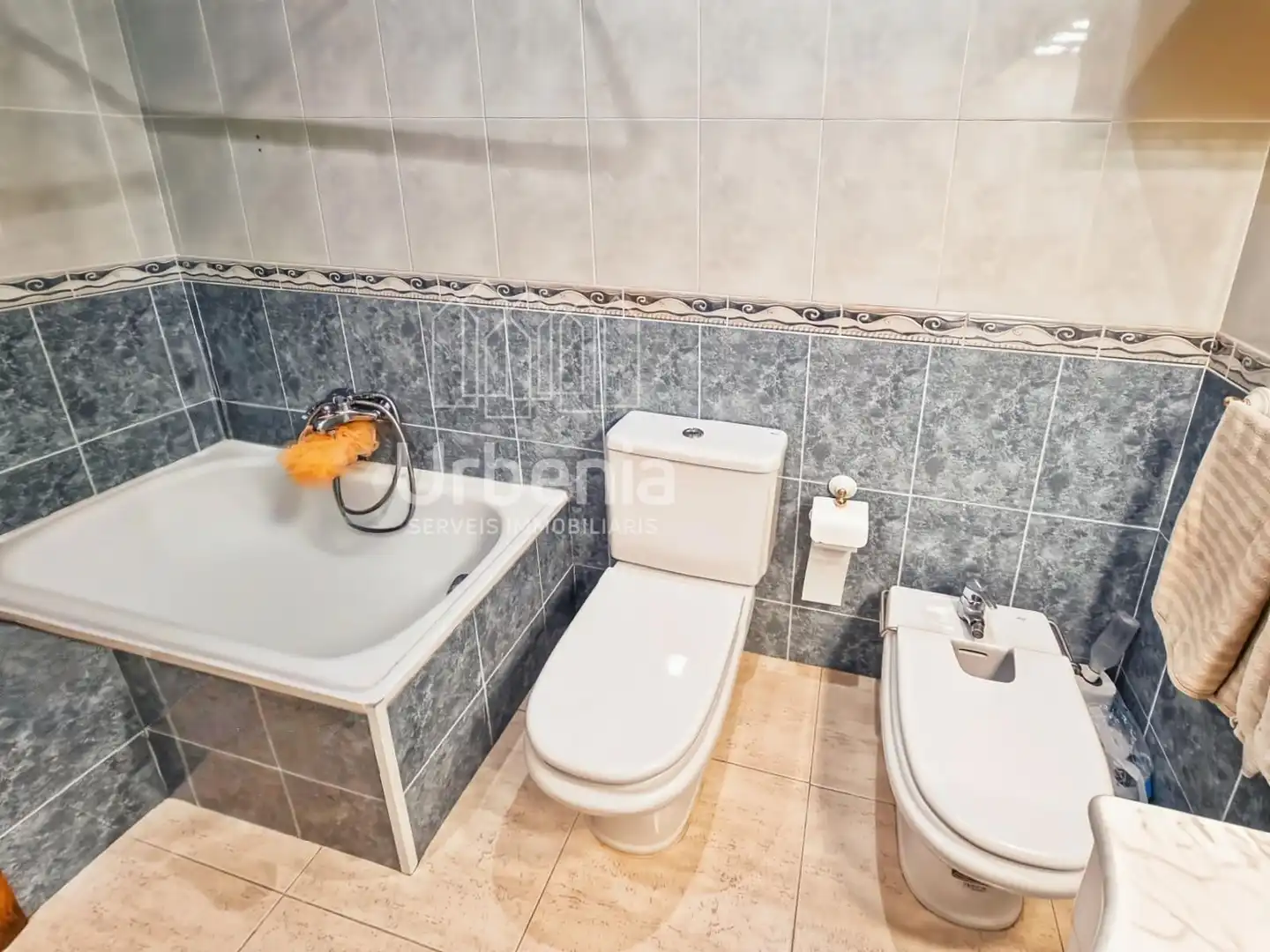 Bathroom of Flat for sale in Mataró  with Heating, Terrace and Storage room