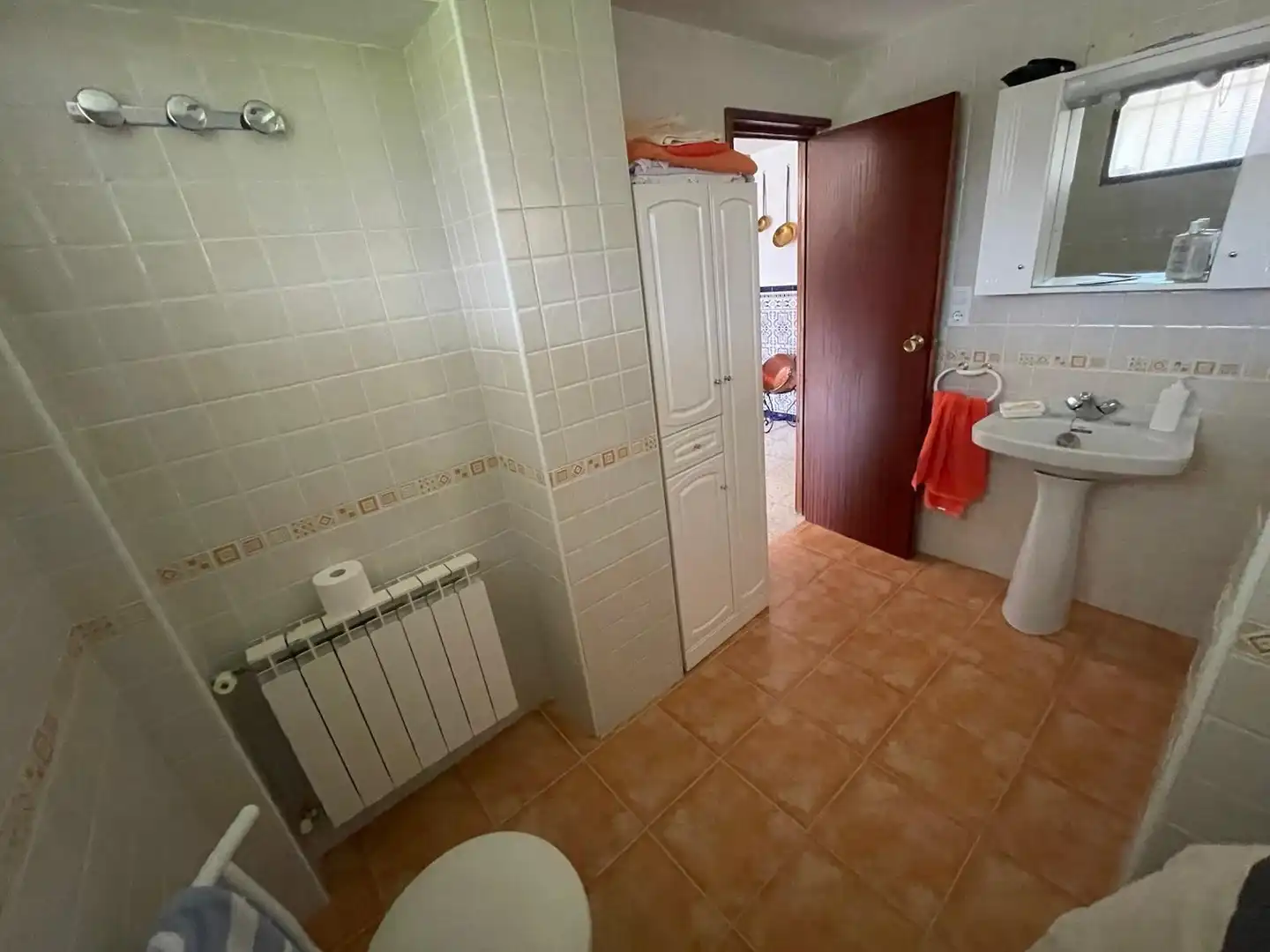 Bathroom of Houses for sale in Trujillo  with Air Conditioner, Heating and Storage room