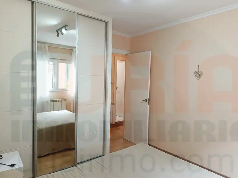 Habitación de Piso en venta en Oviedo  con Calefacción, Amueblado y Horno