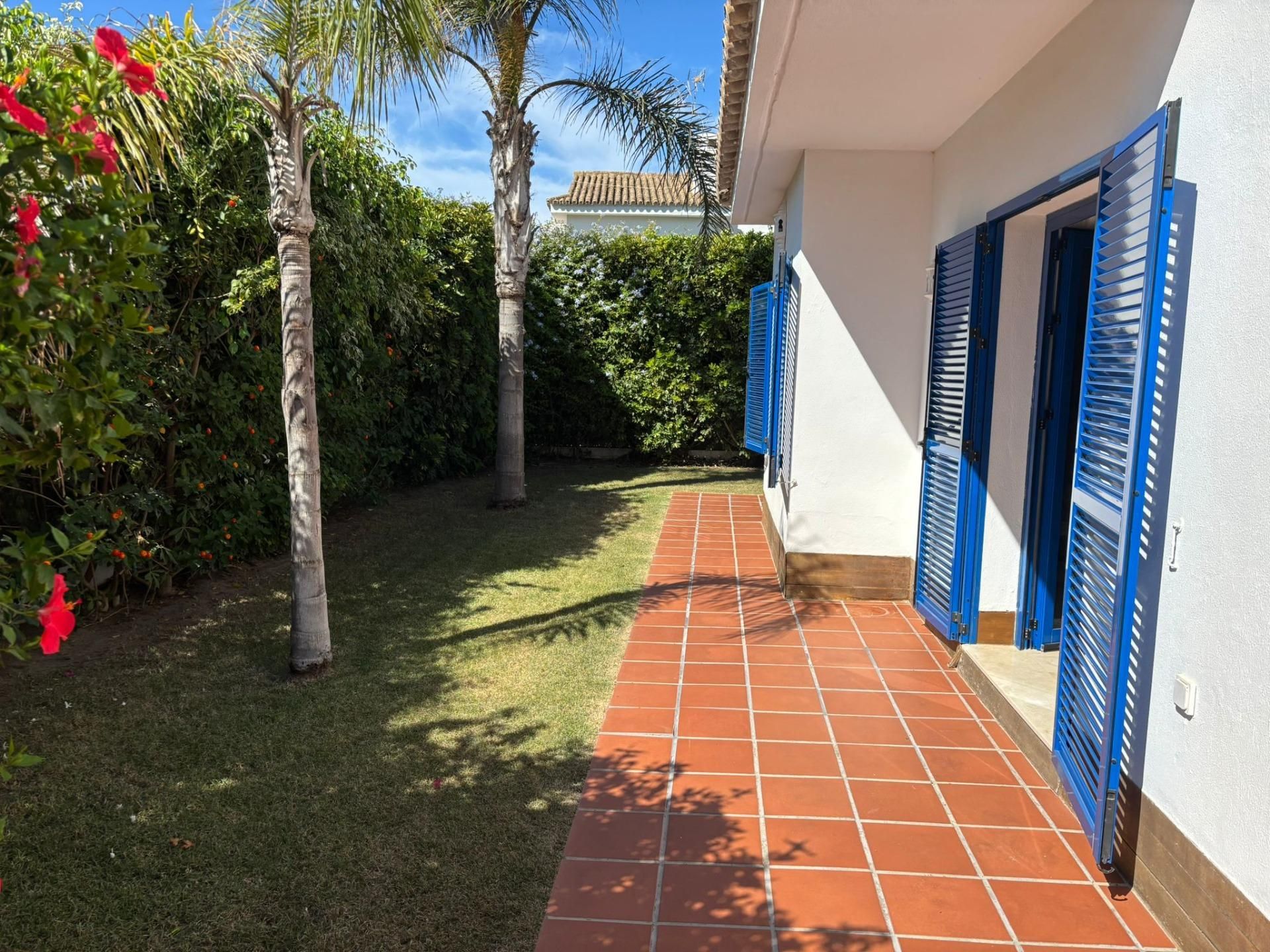 Jardín de Casa adosada en venta en El Puerto de Santa María con Aire acondicionado, Jardín privado y Terraza