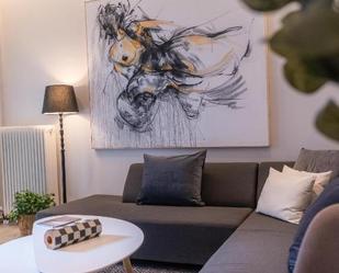 Living room of Flat to rent in  Madrid Capital  with Air Conditioner, Furnished and Pets allowed