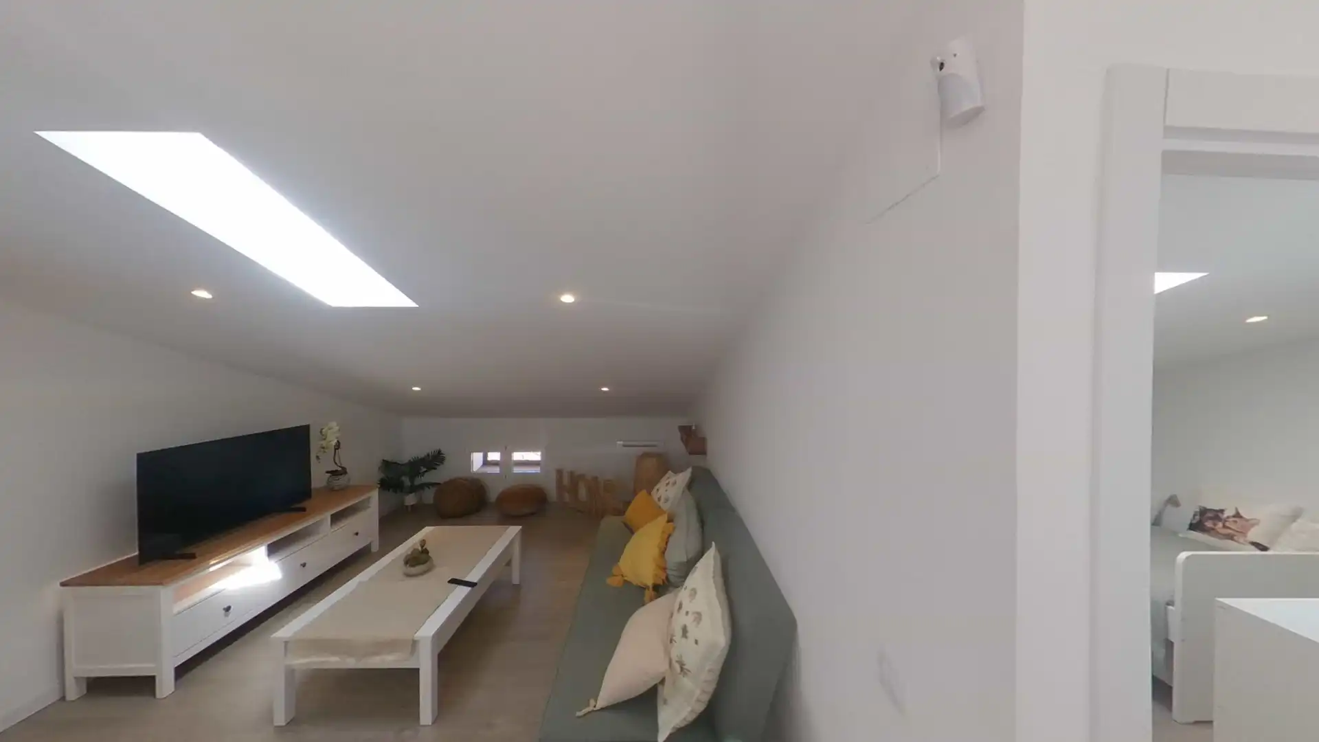 Sala d'estar de Pis de lloguer en  Madrid Capital amb Calefacció i Moblat