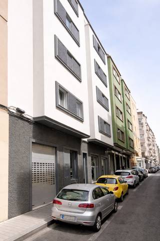 Local comercial en Alquiler en Calle Anselmo J. Benitez, 3 en Duggi - Rambla - Los Hoteles