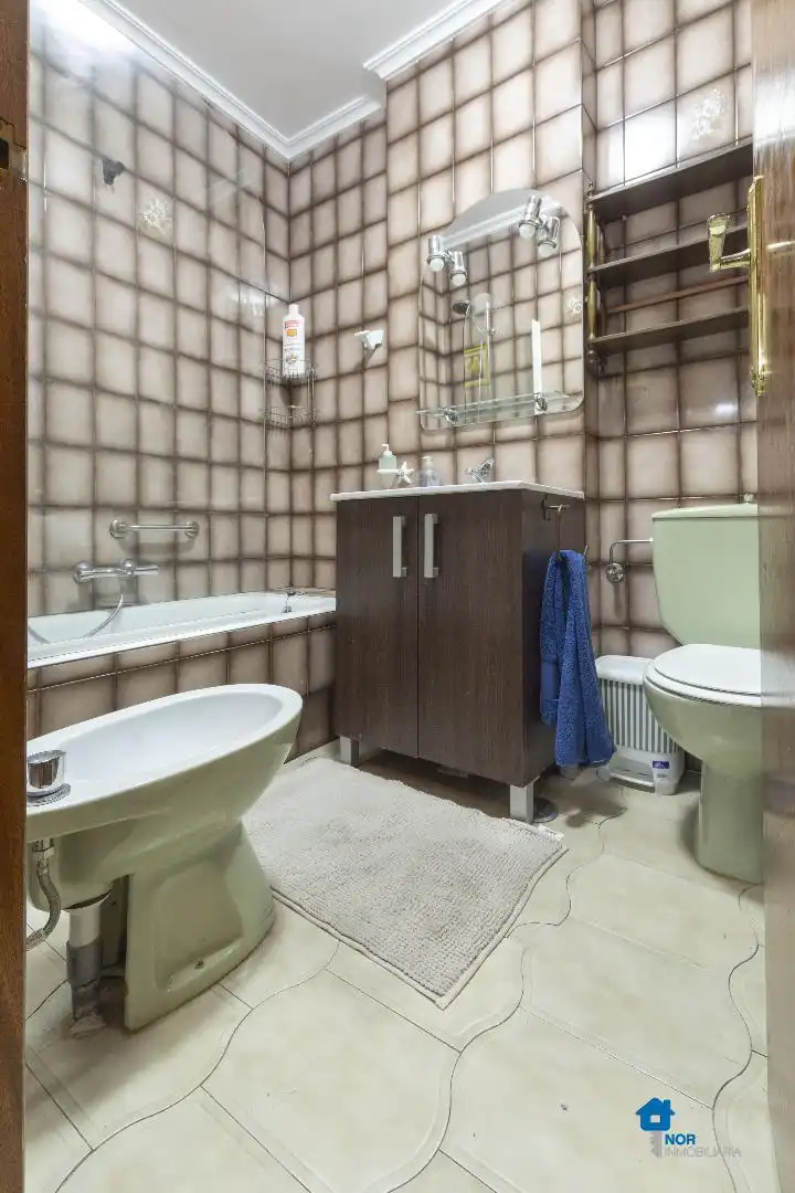 Baño de Piso en venta en Escalante con Terraza y Amueblado