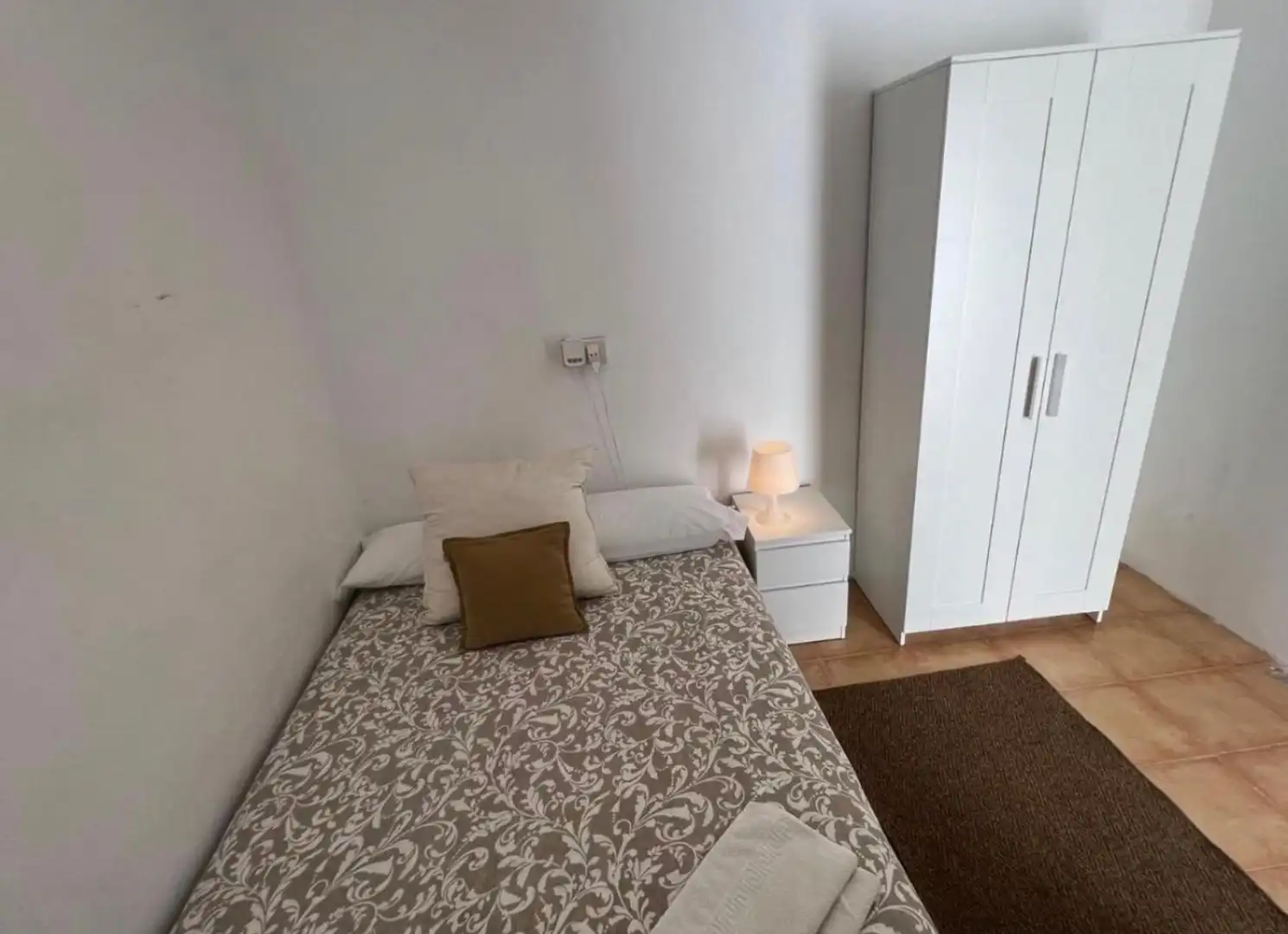 Habitación de Edificio en venta en Málaga