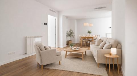 Foto 2 de Piso en venta en Carrer Migdia, Eixample Sud – Migdia, Girona Capital