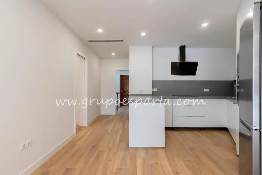 Flat for rent in Plaza De Cuba, 1, Los Remedios