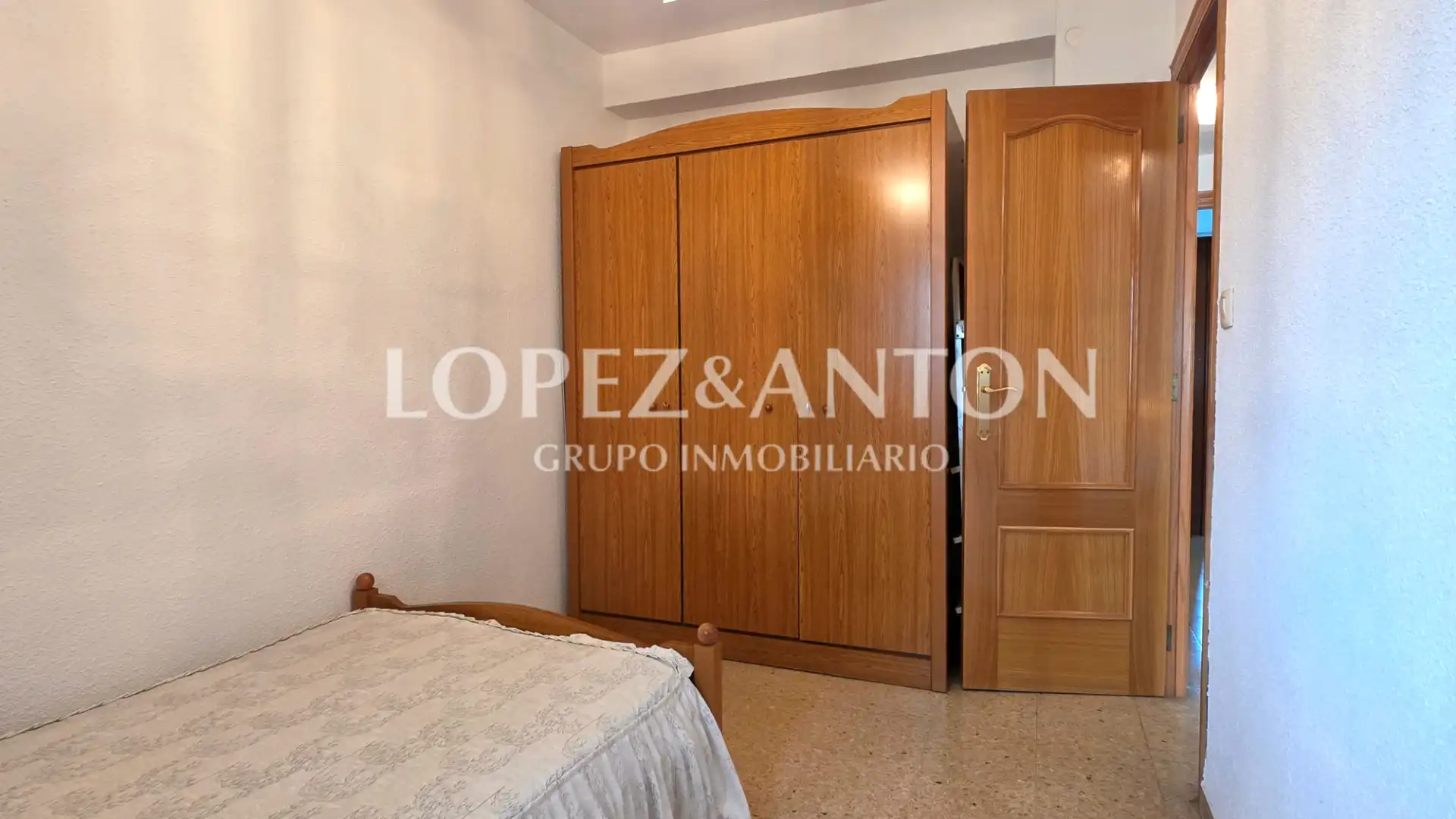 Piso en venta en L'Eliana con Aire acondicionado, Amueblado y Horno