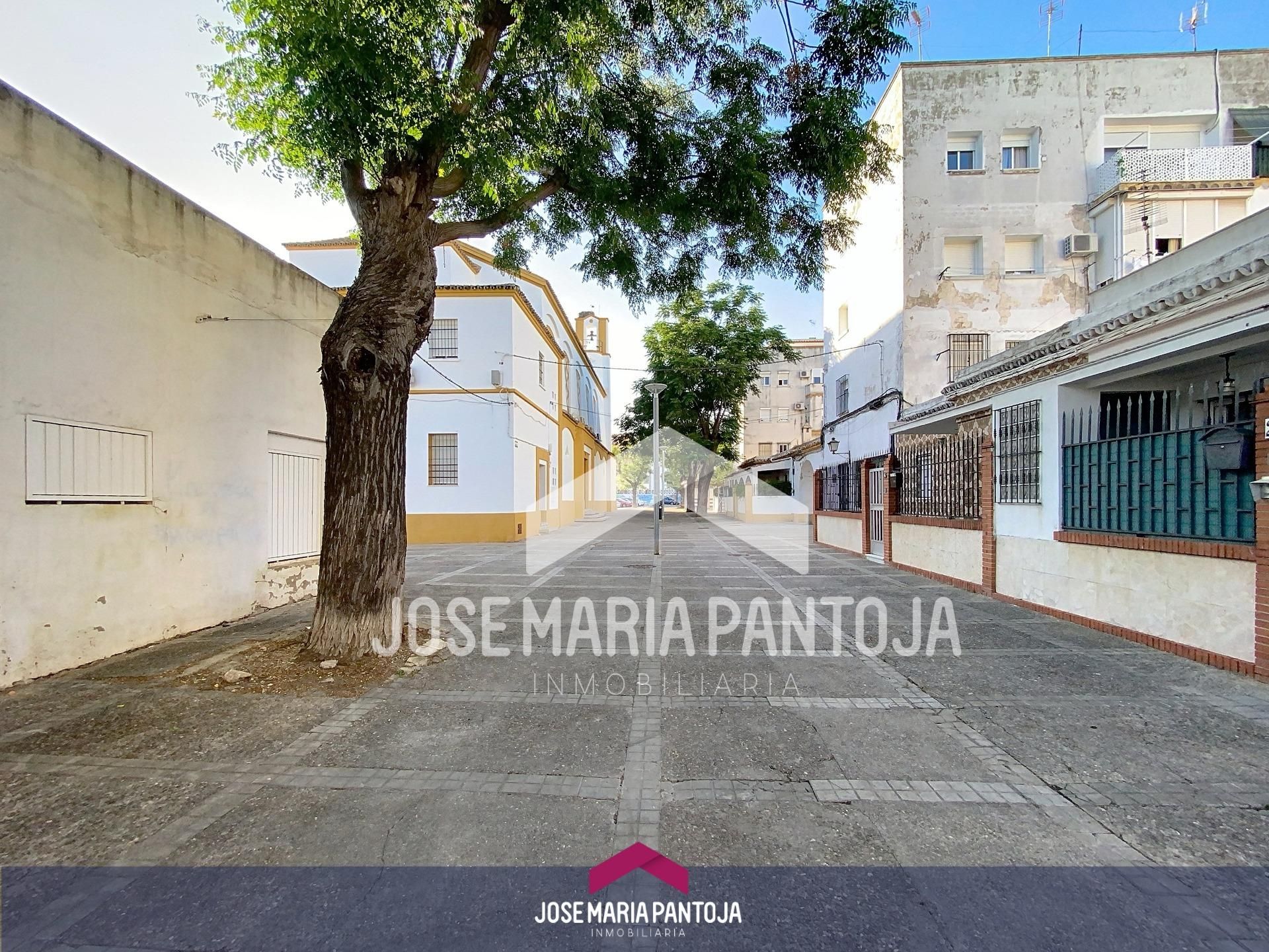 Vista exterior de Pis en venda en Jerez de la Frontera