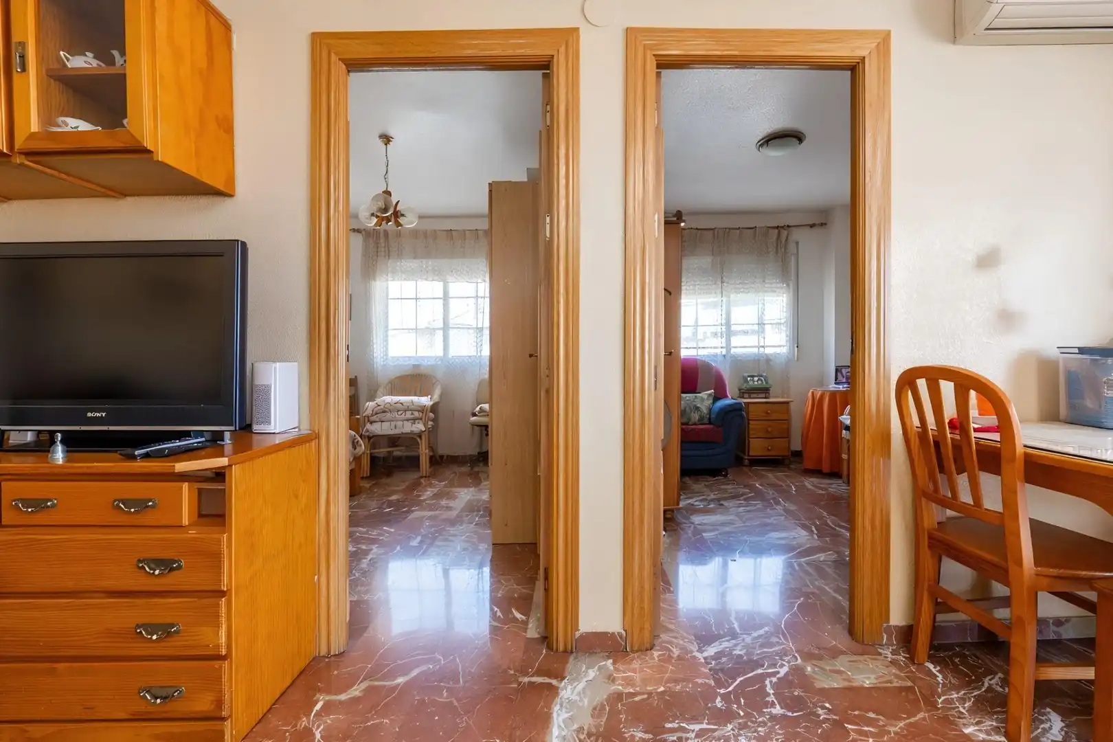 Flat for sale in Granada  with Air Conditioner, Terrace and Alarm