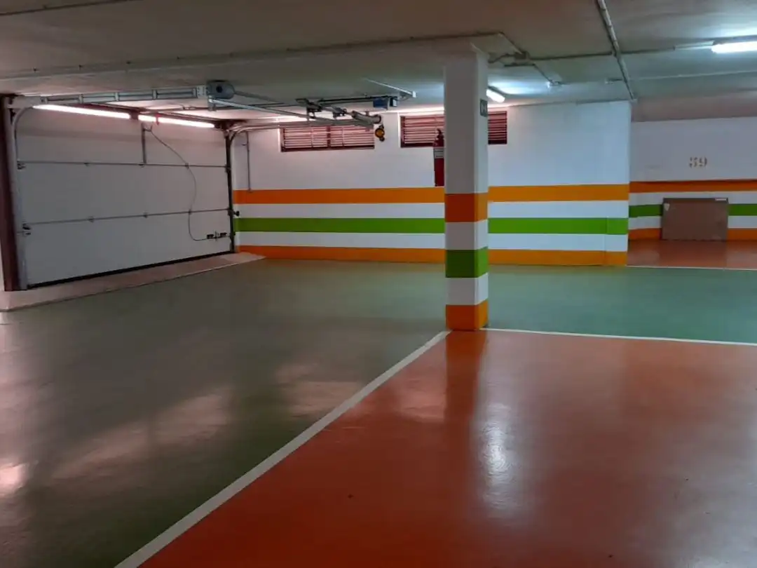 Parkplatz von Garage zur Miete in Sanxenxo mit Alarm