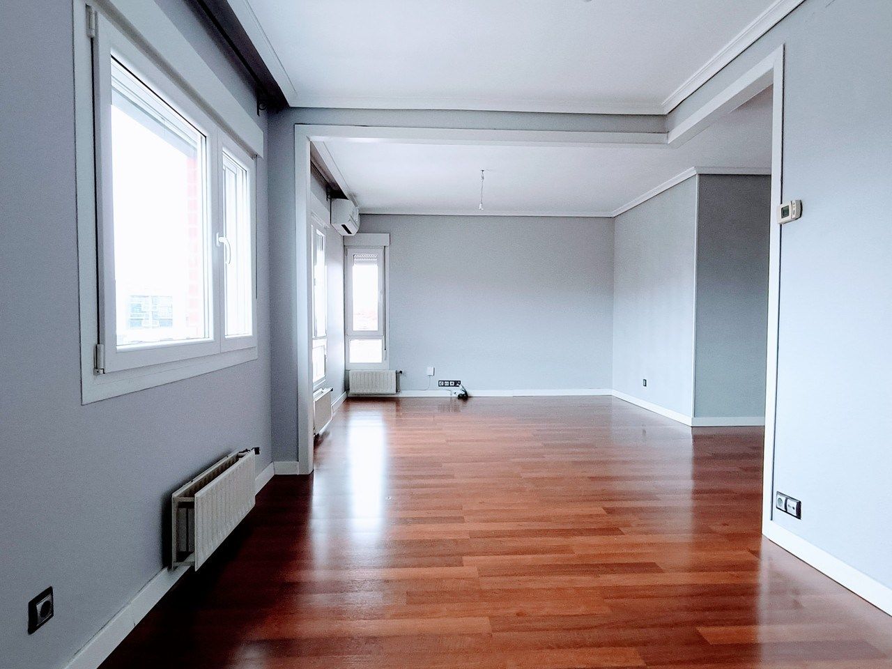 Living room of Flat to rent in Tres Cantos  with Air Conditioner, Heating and Oven