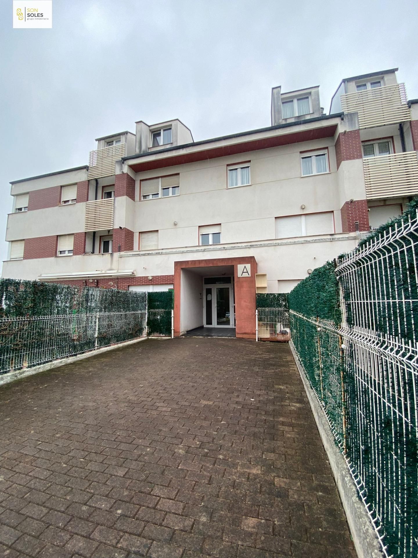 Vista exterior de Piso en venta en Polanco con Calefacción, Jardín privado y Alarma
