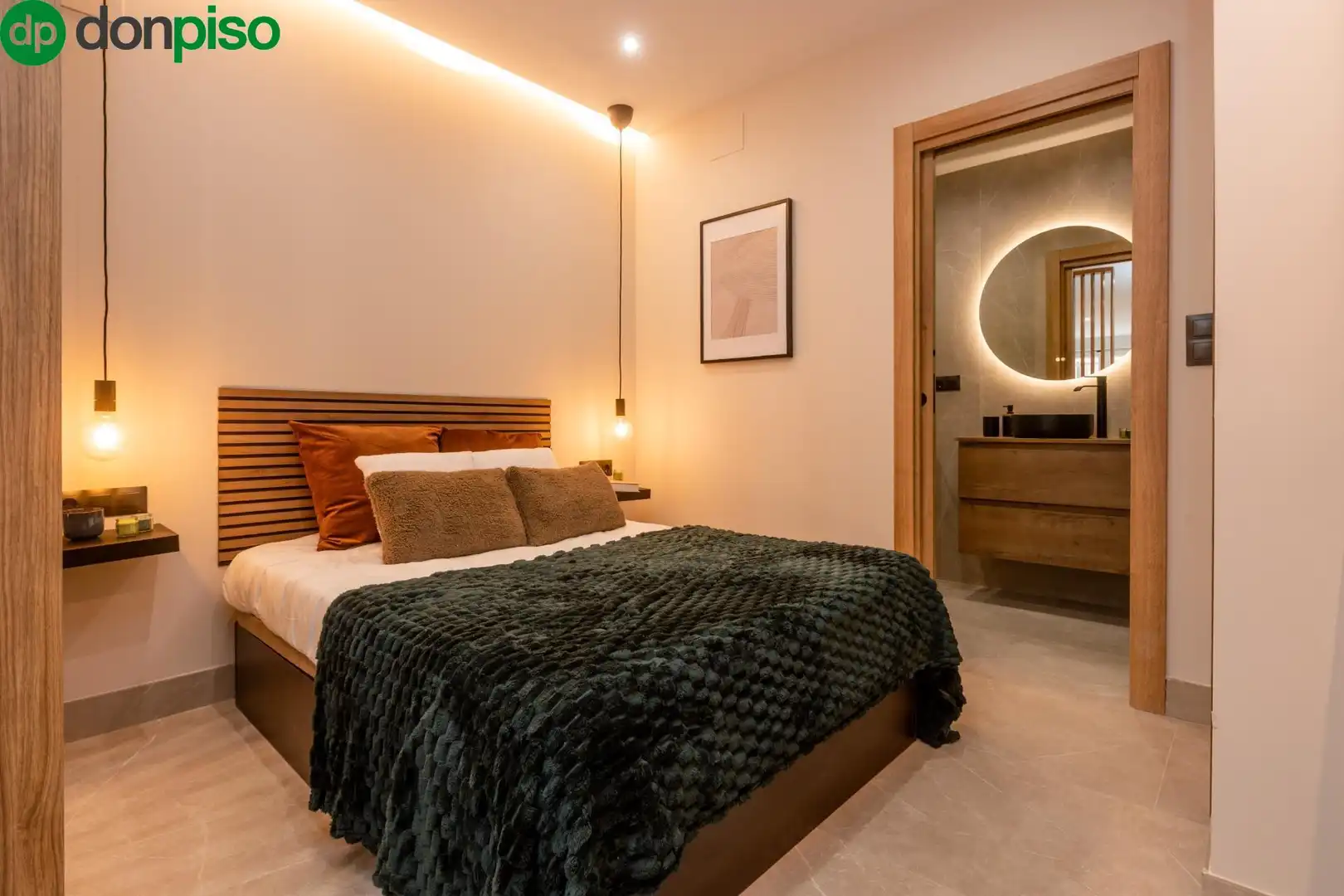 Bedroom of Study for sale in Granada  with Air Conditioner, Heating and Furnished
