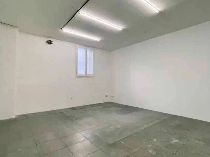 Industriegebäude zur Miete in Francesca Macia 30