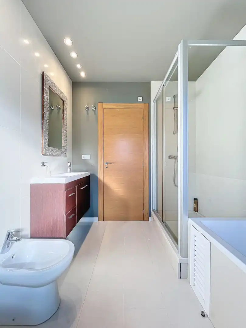 Bathroom of Houses for sale in L'Alfàs del Pi  with Air Conditioner, Heating and Private garden