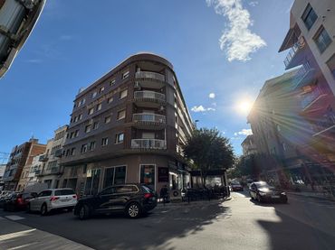 Wohnung mit Aufzug zum Verkauf in Carrer Madrid 2