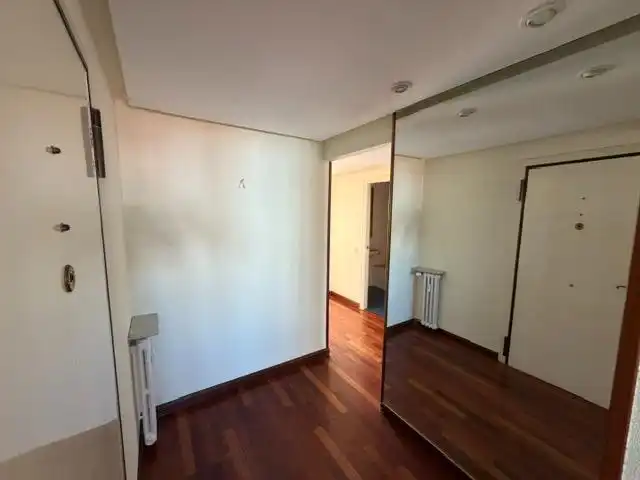 Habitación de Piso en venta en León Capital  con Calefacción