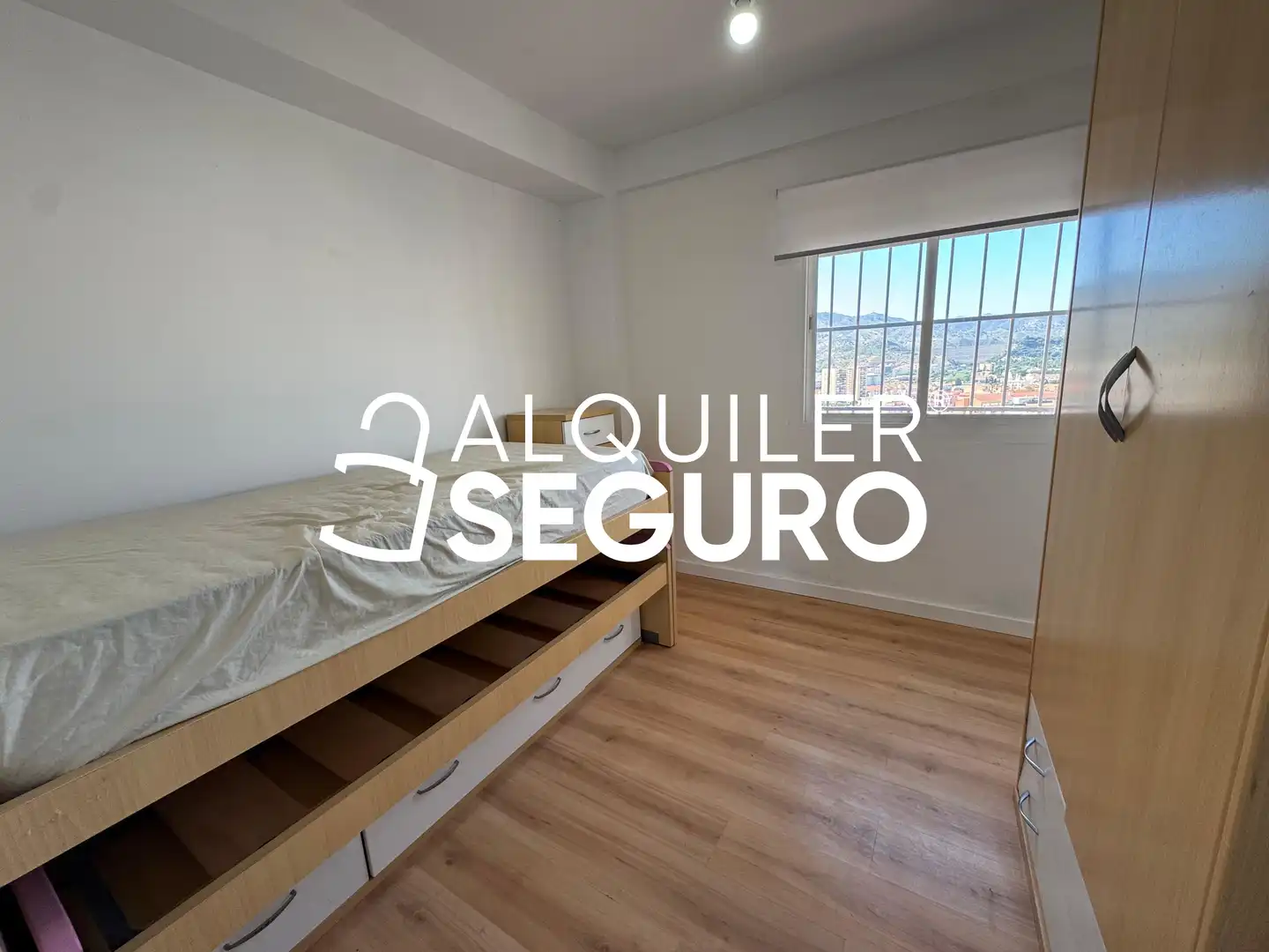 Bedroom of Flat for rent in Málaga  with Heating, Terrace and Furnished