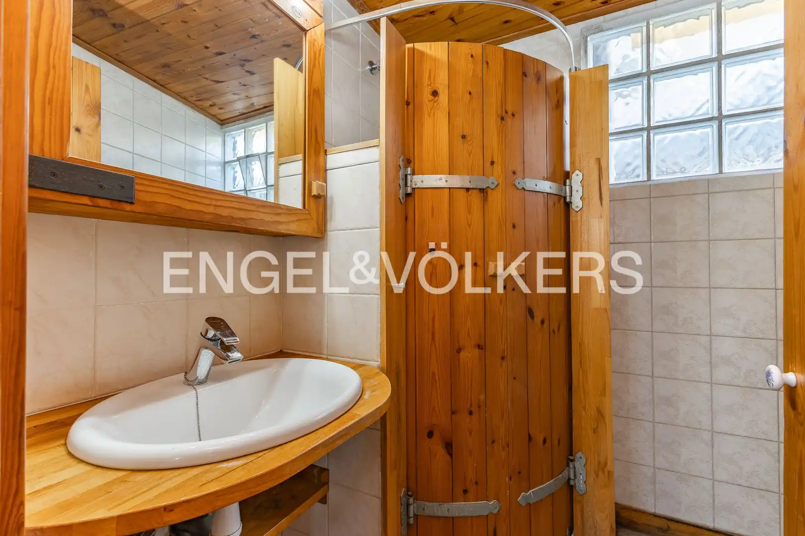 Bathroom of Apartments for sale in Sabadell  with Air Conditioner and Heating