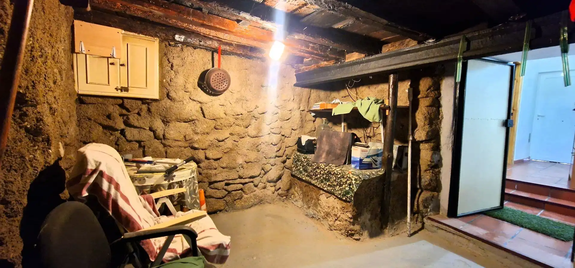 Einfamilien-Reihenhaus zum Verkauf in Jarandilla de la Vera mit Klimaanlage, Terrasse und Möbliert