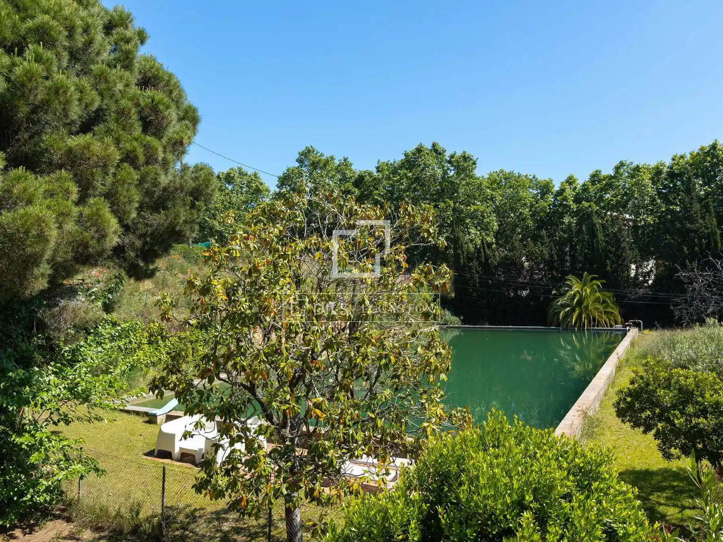 Jardí de Finca rústica en venda en Alella amb Jardí privat, Terrassa i Traster