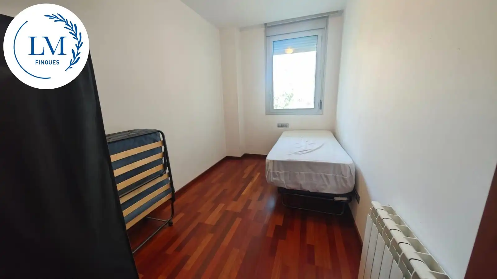 Dormitori de Pis en venda en Vilanova i la Geltrú amb Aire condicionat, Calefacció i Parquet