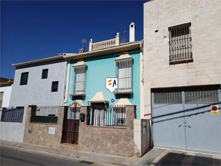 Vista exterior de Casa adosada en venta en Casariche con Terraza, Trastero y Alarma