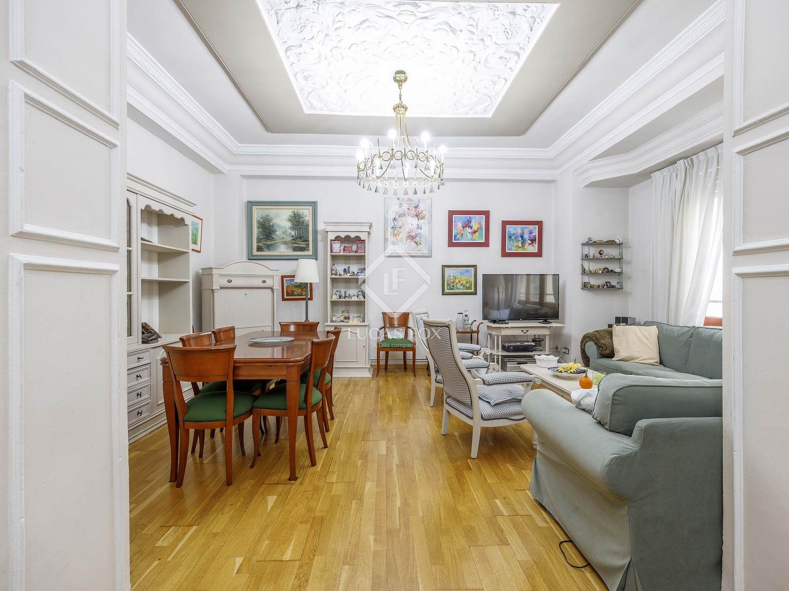 Sala d'estar de Pis en venda en  Valencia Capital amb Aire condicionat, Traster i Moblat