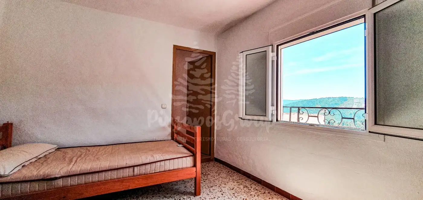 Dormitori de Casa o xalet en venda en Yunquera amb Terrassa
