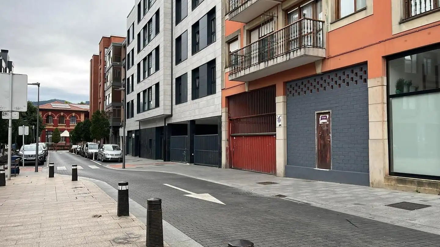 Business premises for sale in Monago Torre Kalea