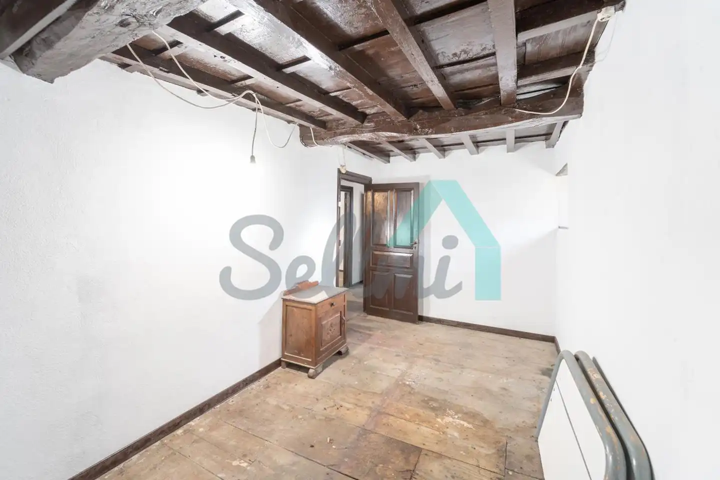 Casa adosada en venta en Quirós con Parquet y Trastero