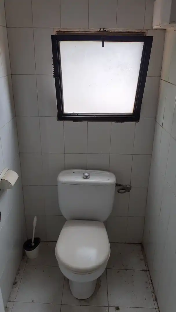 Bany de Nau industrial de lloguer en Barcelona