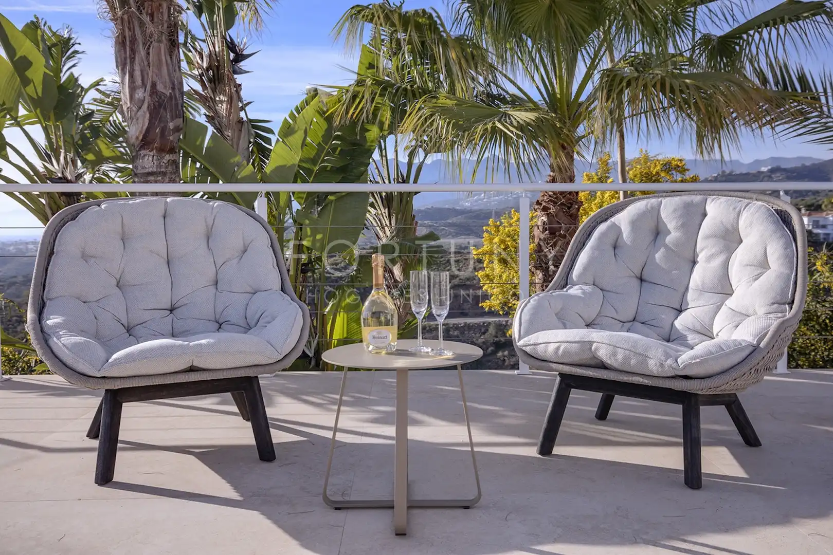 Terraza de Casa o chalet en venta en Marbella con Aire acondicionado, Calefacción y Jardín privado