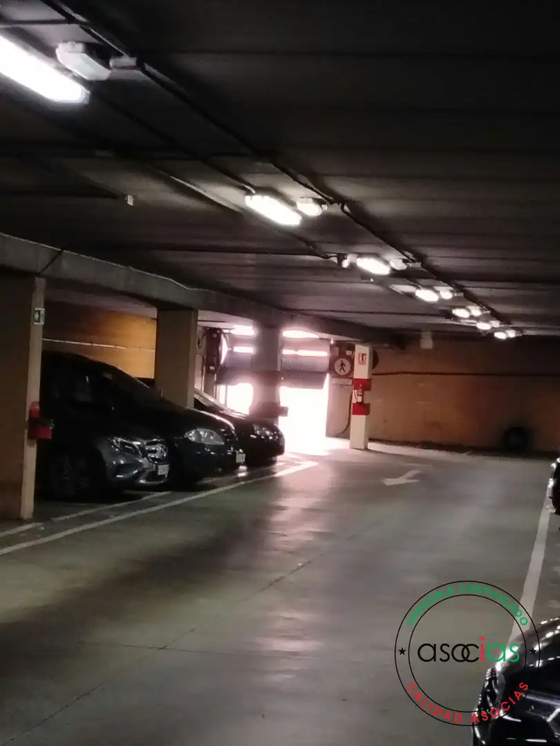Parkplatz zum Verkauf in Oviedo - CL REAL OVIEDO, imagen 4