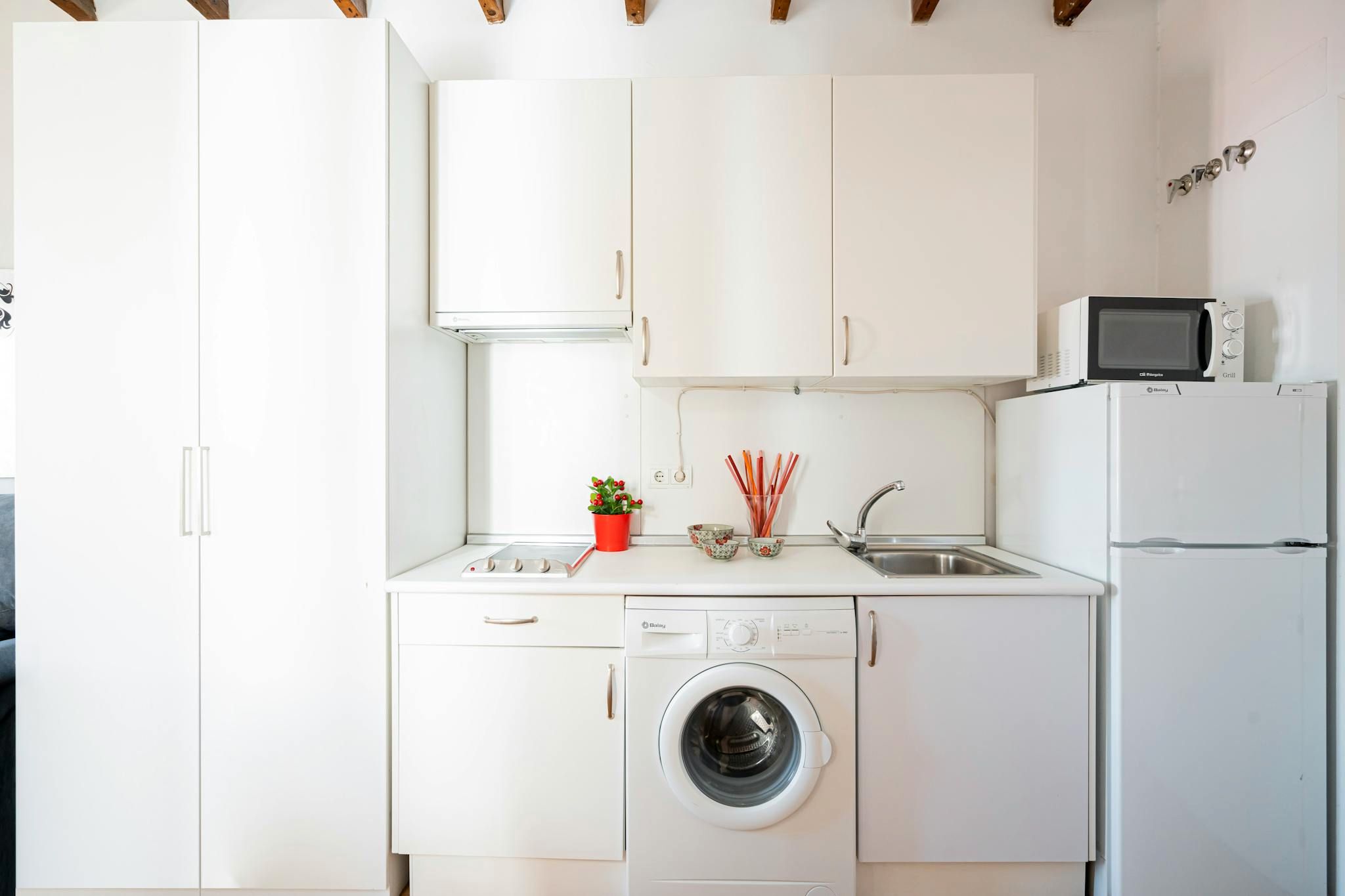 Cuina de Pis de lloguer en  Madrid Capital amb Aire condicionat, Calefacció i Moblat