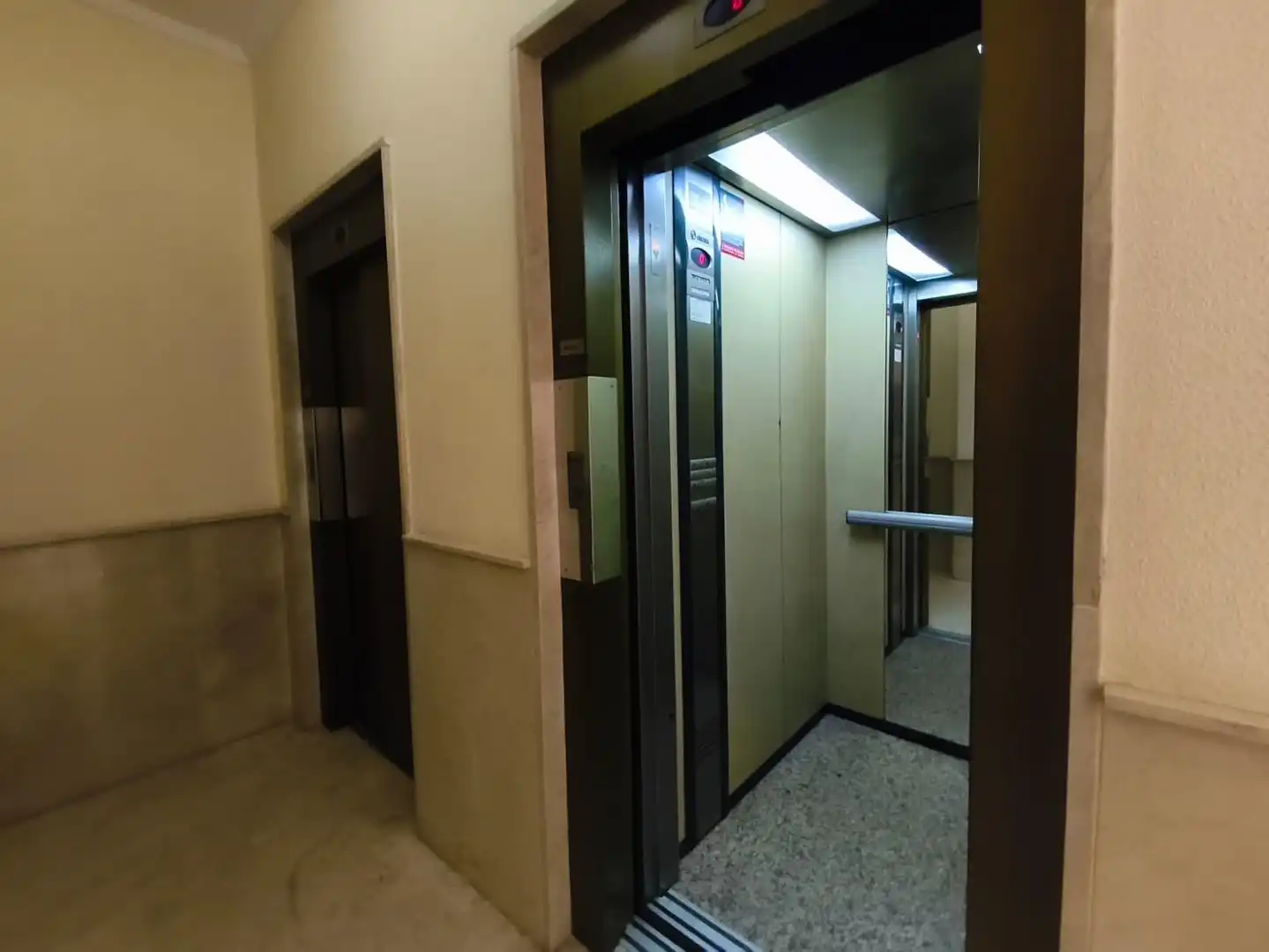 Mini appartamento con terrazza in affitto a Avenida SALAMANCA 34, imagen 21