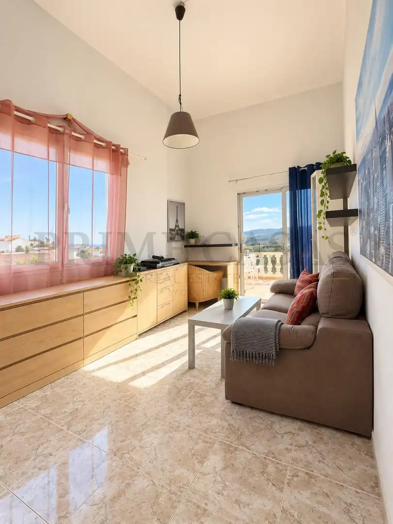 Wohnzimmer von Wohnungen zur Miete in Montaña - La Data