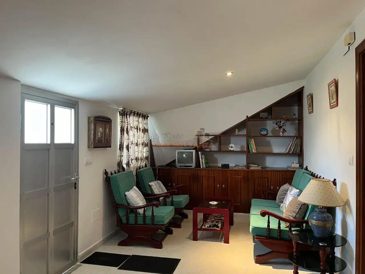 Sala d'estar de Casa o xalet en venda en Ferrol amb Calefacció i Jardí privat