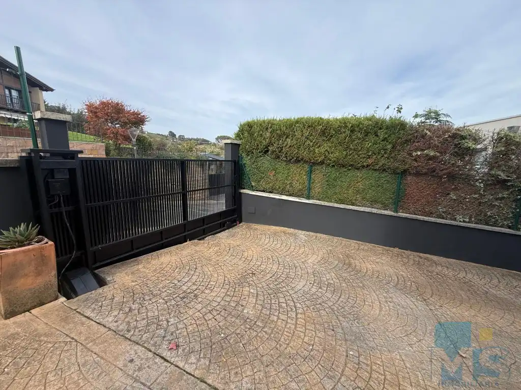 Vista exterior de Casa o xalet en venda en Hondarribia