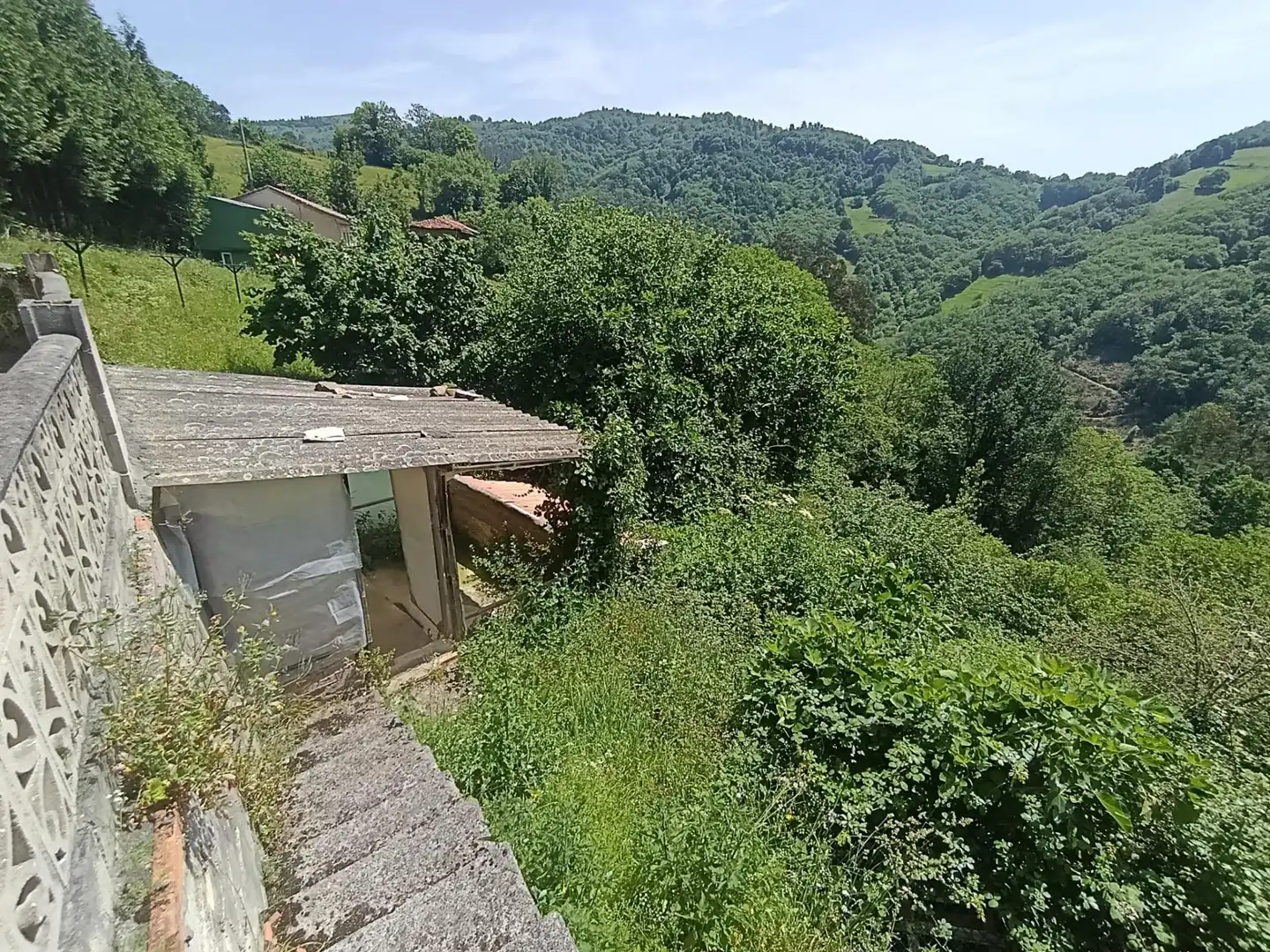 Country house zum Verkauf in San Martín del Rey Aurelio mit Balkon
