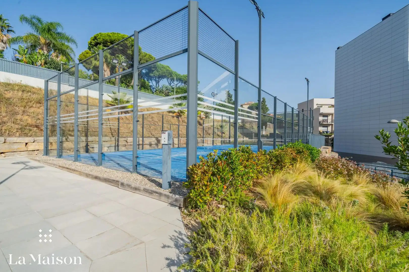 Außenansicht von Wohnung zum Verkauf in Sant Andreu de Llavaneres mit Heizung, Abstellraum und Balkon