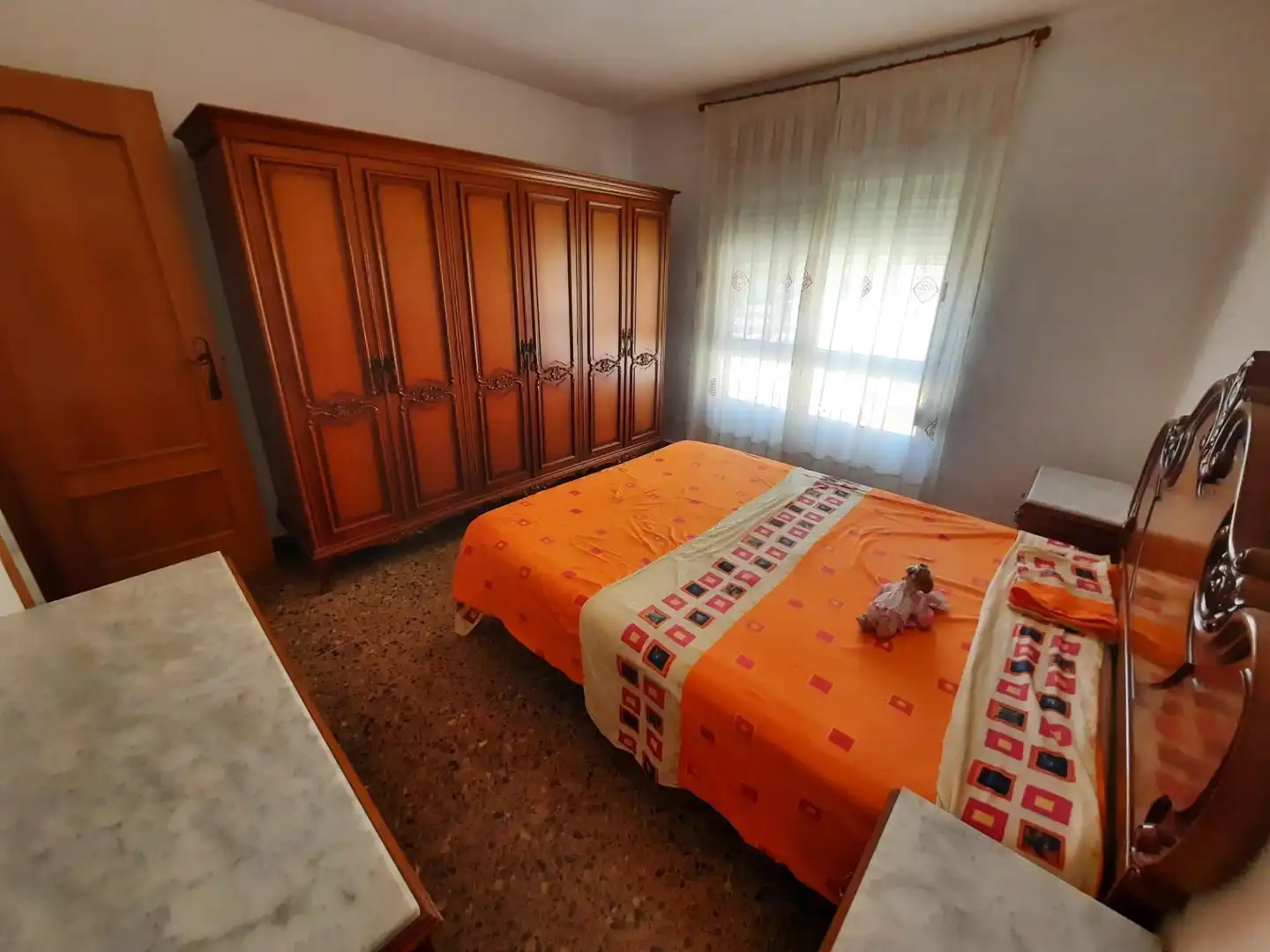 Bedroom of Flat for rent in Valencia