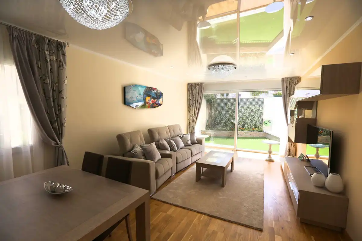 Chalet con piscina en venta en Avenida Mar Mediterráneo 1, imagen 5
