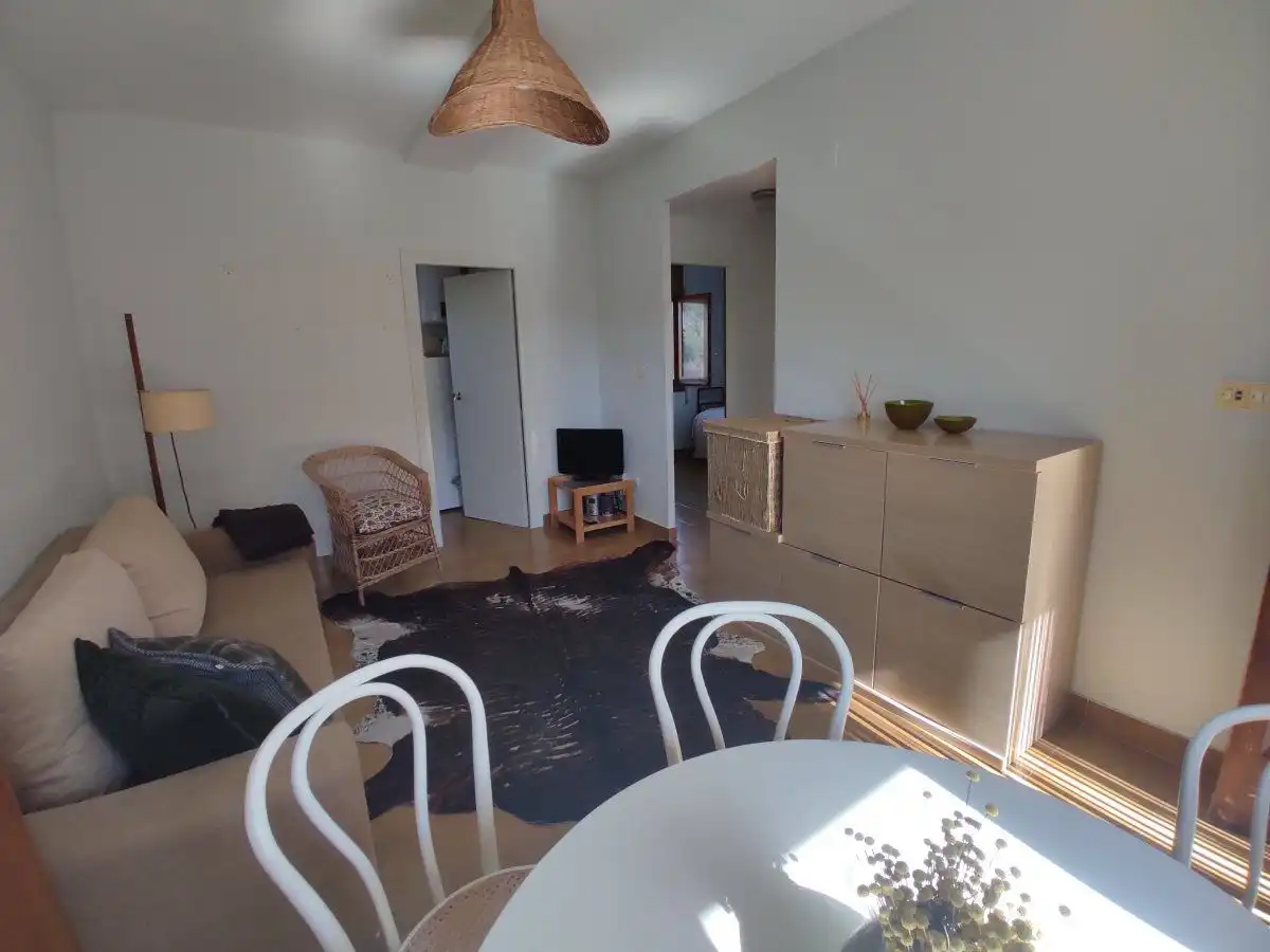 Sala de estar de Apartamento en venta en Bárcabo con Calefacción, Trastero y Piscina comunitaria